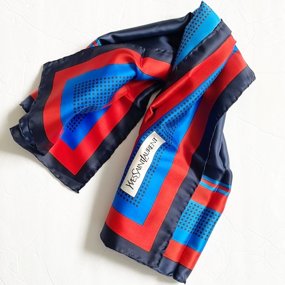 YSL YVES SAINT LAURENT SILK SCARF  GEOMETRIC PRINT  26x26 - Picture 4 of 9